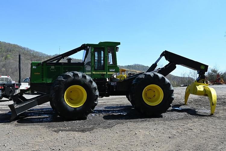 Main image John Deere 648H 1
