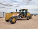2010 John Deere 672G Image
