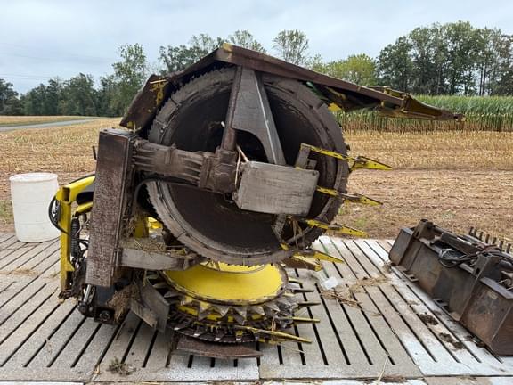 Image of John Deere 678 equipment image 3