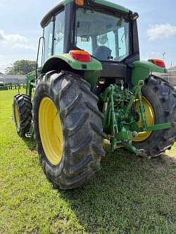 Image of John Deere 7130 equipment image 1