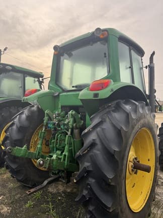 Image of John Deere 7130 equipment image 4