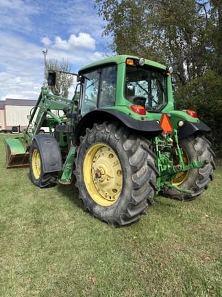 Image of John Deere 7130 equipment image 2