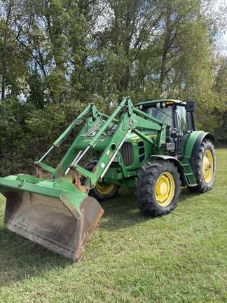 Image of John Deere 7130 equipment image 1