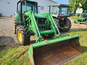 Image of John Deere 7130 equipment image 2