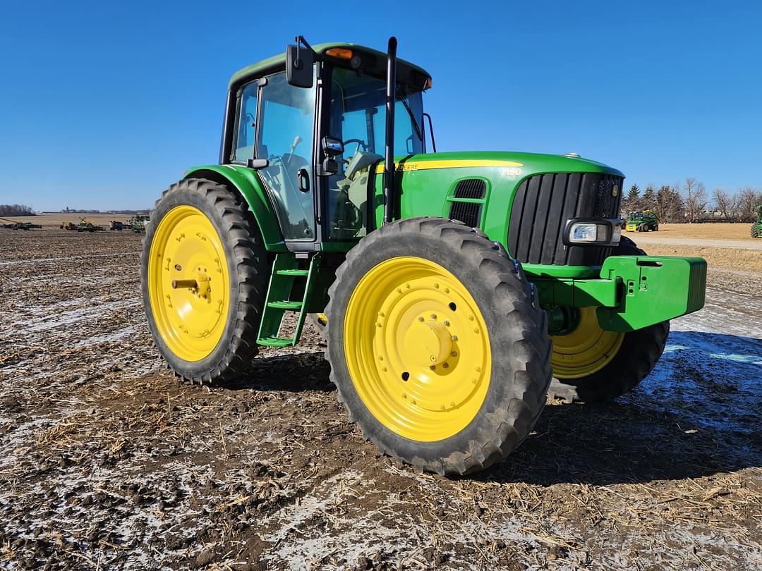 Image of John Deere 7130 Primary image