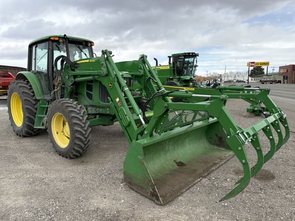 Image of John Deere 7130 equipment image 1