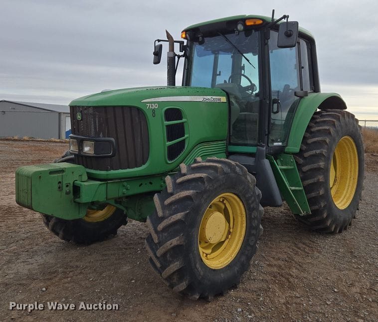 2010 John Deere 7130 Equipment Image0
