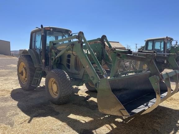 Image of John Deere 7230 equipment image 3