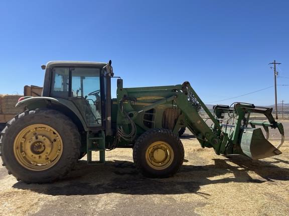 Image of John Deere 7230 equipment image 4