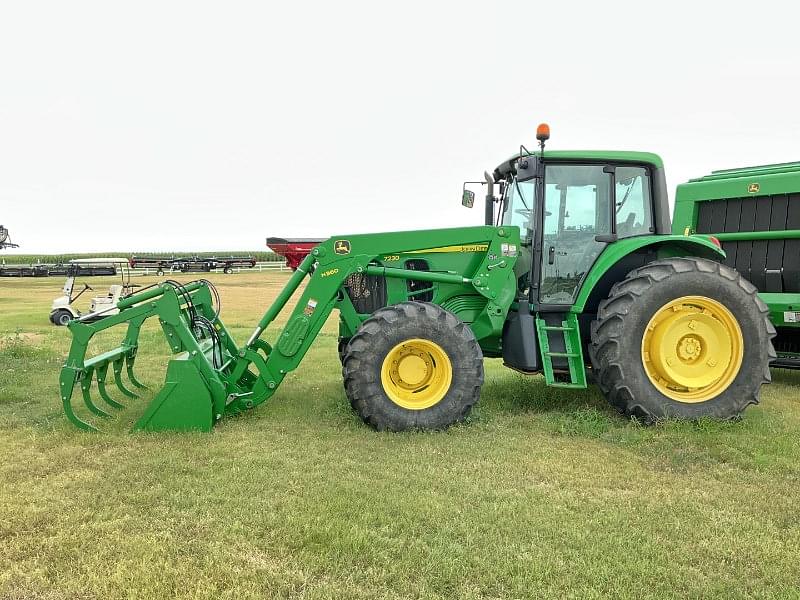 Image of John Deere 7230 Primary image