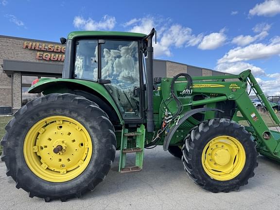 Image of John Deere 7230 equipment image 4