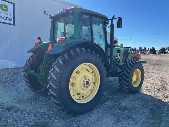 Image of John Deere 7230 Premium equipment image 2