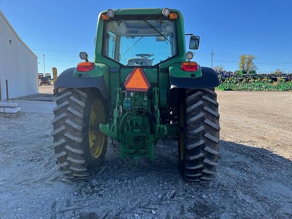 Image of John Deere 7230 Premium equipment image 3