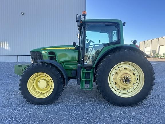 Image of John Deere 7230 Premium equipment image 1