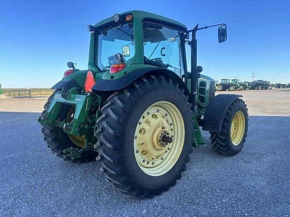 Image of John Deere 7230 Premium equipment image 4