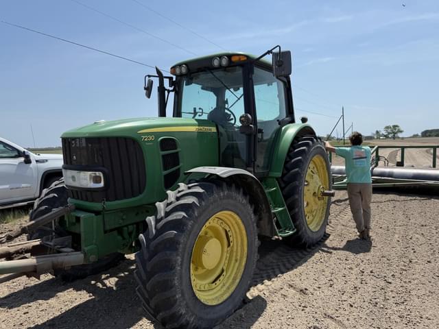 Image of John Deere 7230 Premium equipment image 1