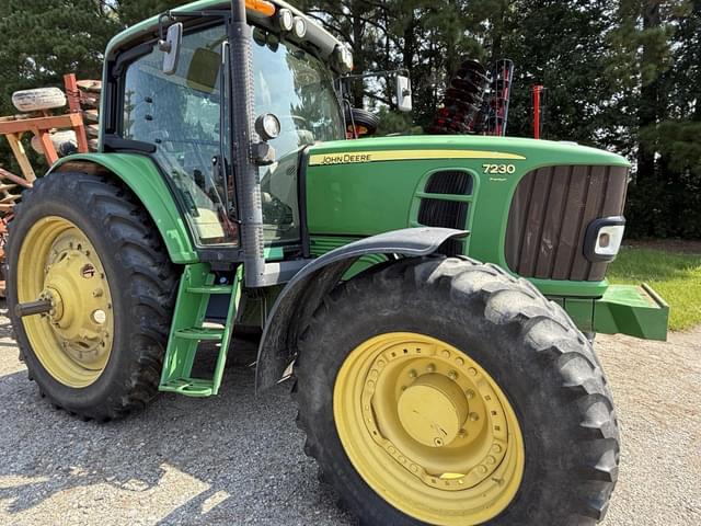 Image of John Deere 7230 Premium equipment image 1