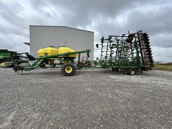 Image of John Deere 730 equipment image 1