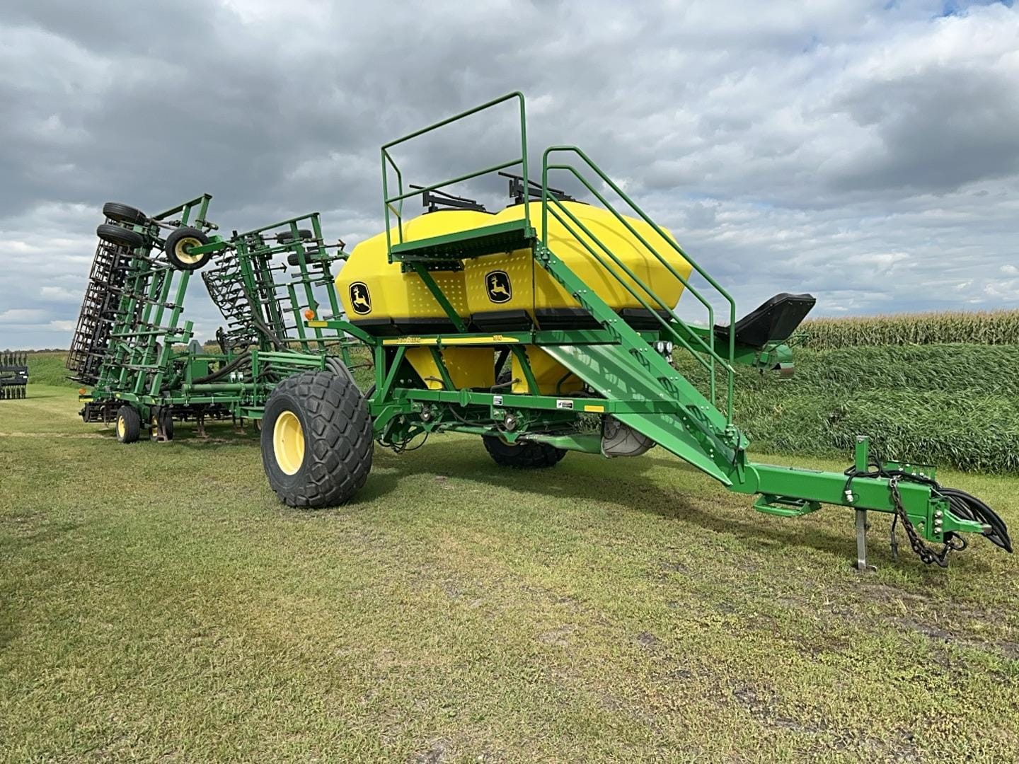 2010 John Deere 1910 Equipment Image0