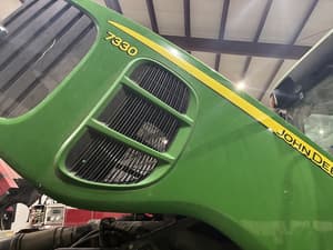 2010 John Deere 7330 Image