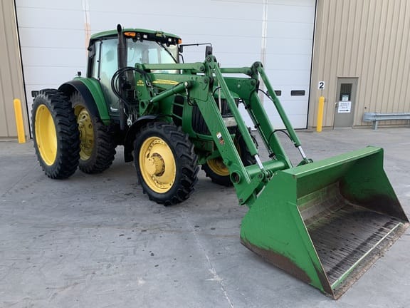 2010 John Deere 7330 Equipment Image0