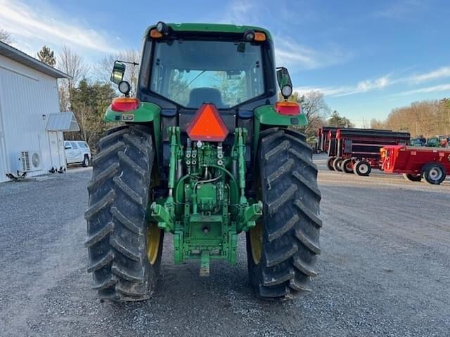 Image of John Deere 7330 equipment image 3