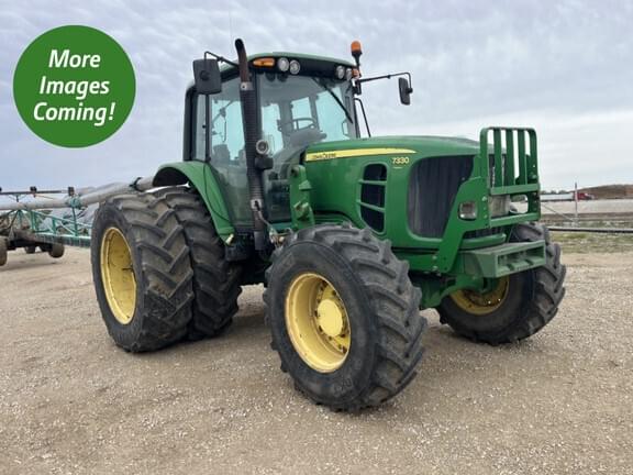 Image of John Deere 7330 Image 0