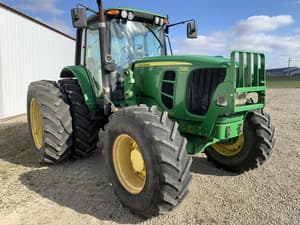 2010 John Deere 7330 Image