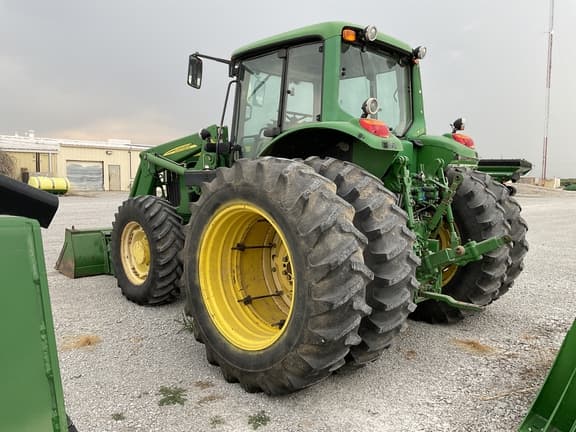 Image of John Deere 7330 equipment image 2