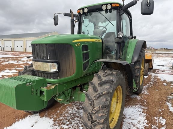Image of John Deere 7330 Primary image
