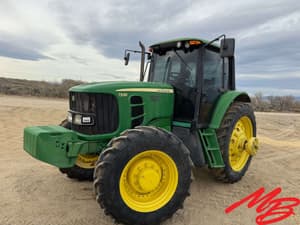 2010 John Deere 7330 Image