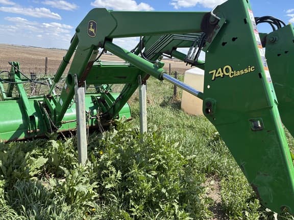 Image of John Deere 740 equipment image 2