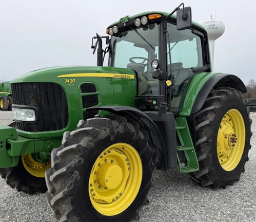 Image of John Deere 7430 Premium Primary image