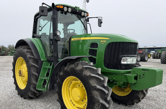 Image of John Deere 7430 Premium equipment image 2