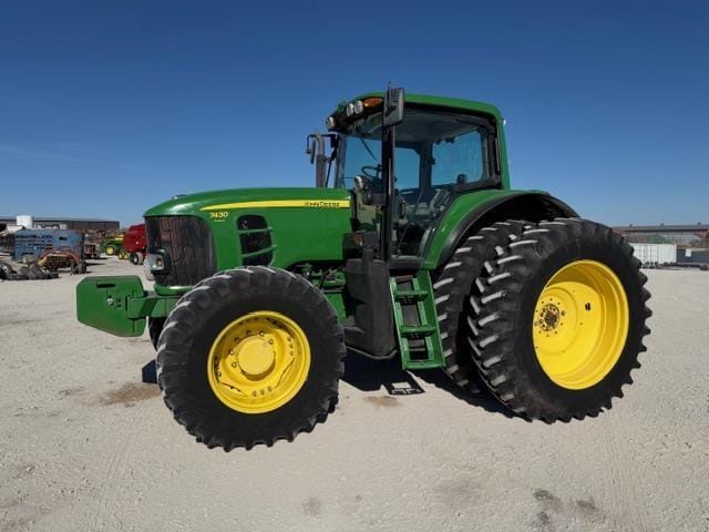 2010 John Deere 7430 Premium Equipment Image0