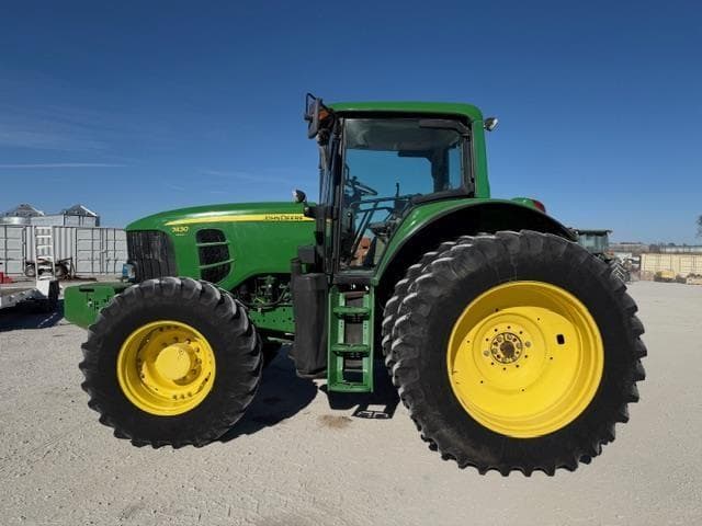 Image of John Deere 7430 Premium equipment image 1