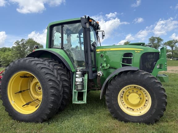 Image of John Deere 7430 Premium equipment image 2