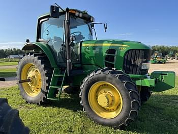 2010 John Deere 7530 Premium Equipment Image0