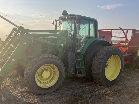 Image of John Deere 7530 Premium equipment image 3