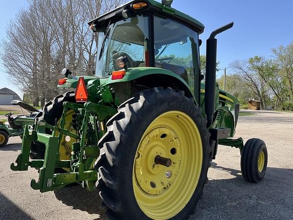 Image of John Deere 7630 equipment image 4