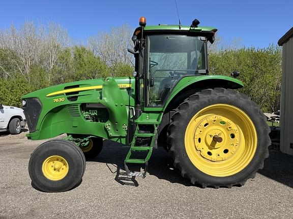 Image of John Deere 7630 equipment image 1
