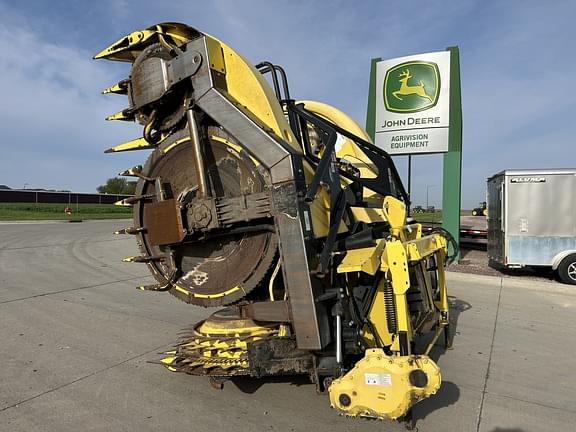 Image of John Deere 770 equipment image 2
