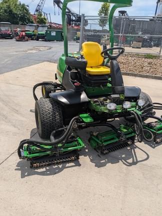 Image of John Deere 7700 equipment image 2