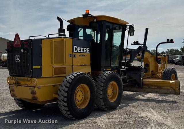 Image of John Deere 770G equipment image 4