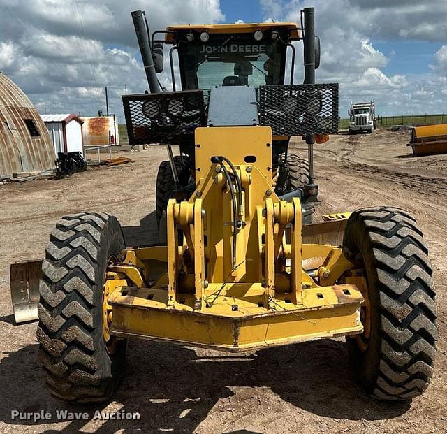 Image of John Deere 772G equipment image 1