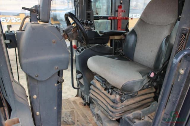 Image of John Deere 772GP equipment image 4
