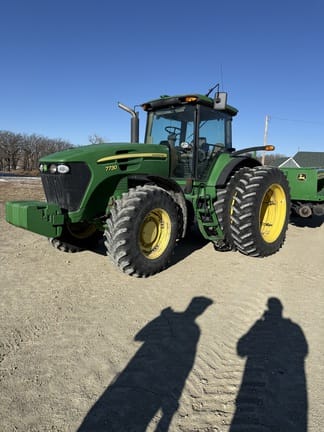 2010 John Deere 7730 Equipment Image0