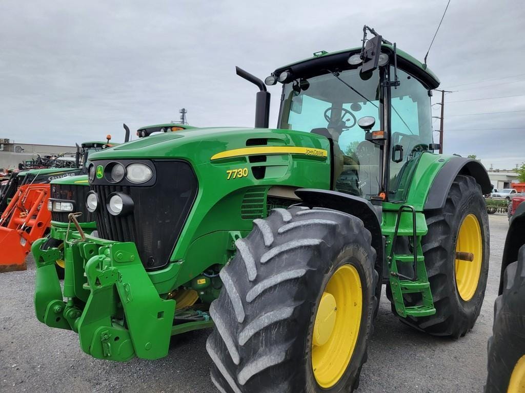 2010 John Deere 7730 Equipment Image0