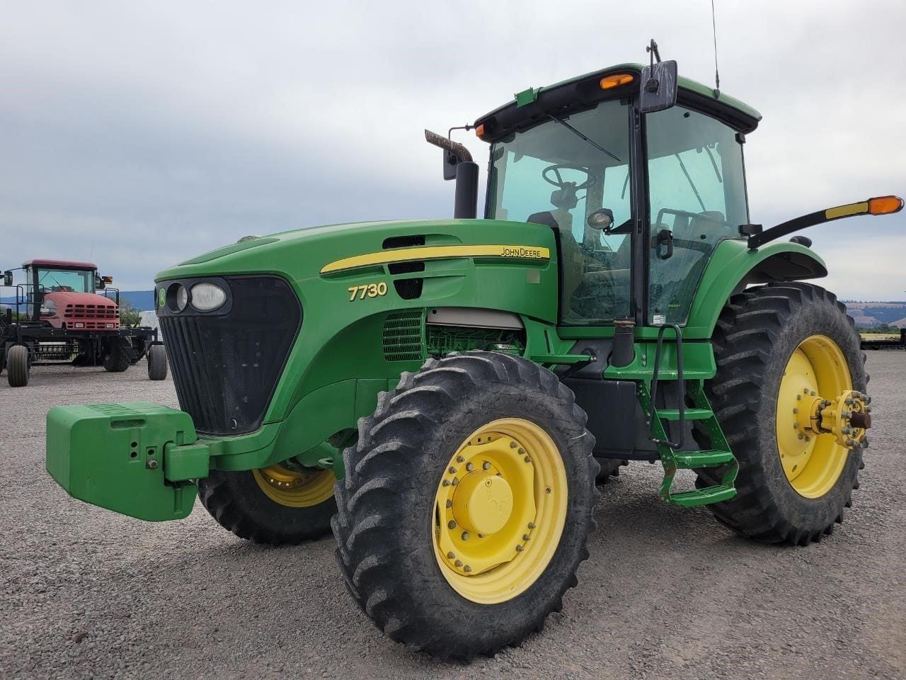 2010 John Deere 7730 Equipment Image0