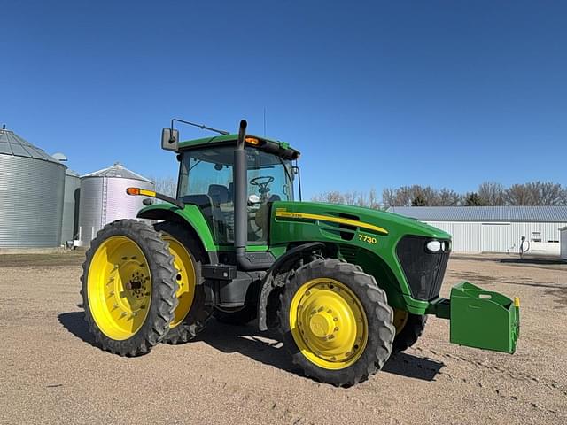 Image of John Deere 7730 equipment image 1